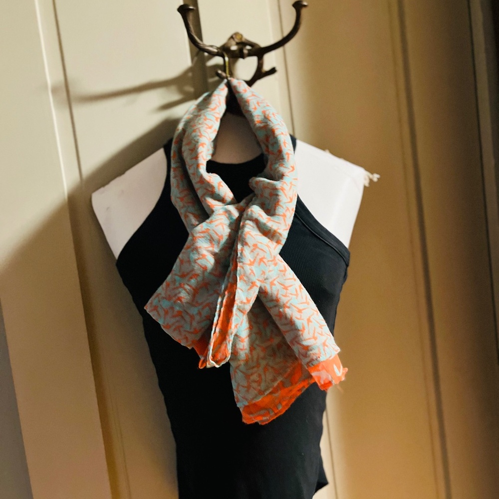 Scarf with aqua/orange birds